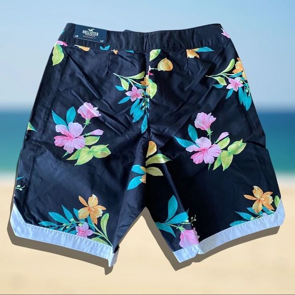 NWT - Hollister Unisex Floral 9” Boardshort (Black & Floral Print) - Picture 3 of 9